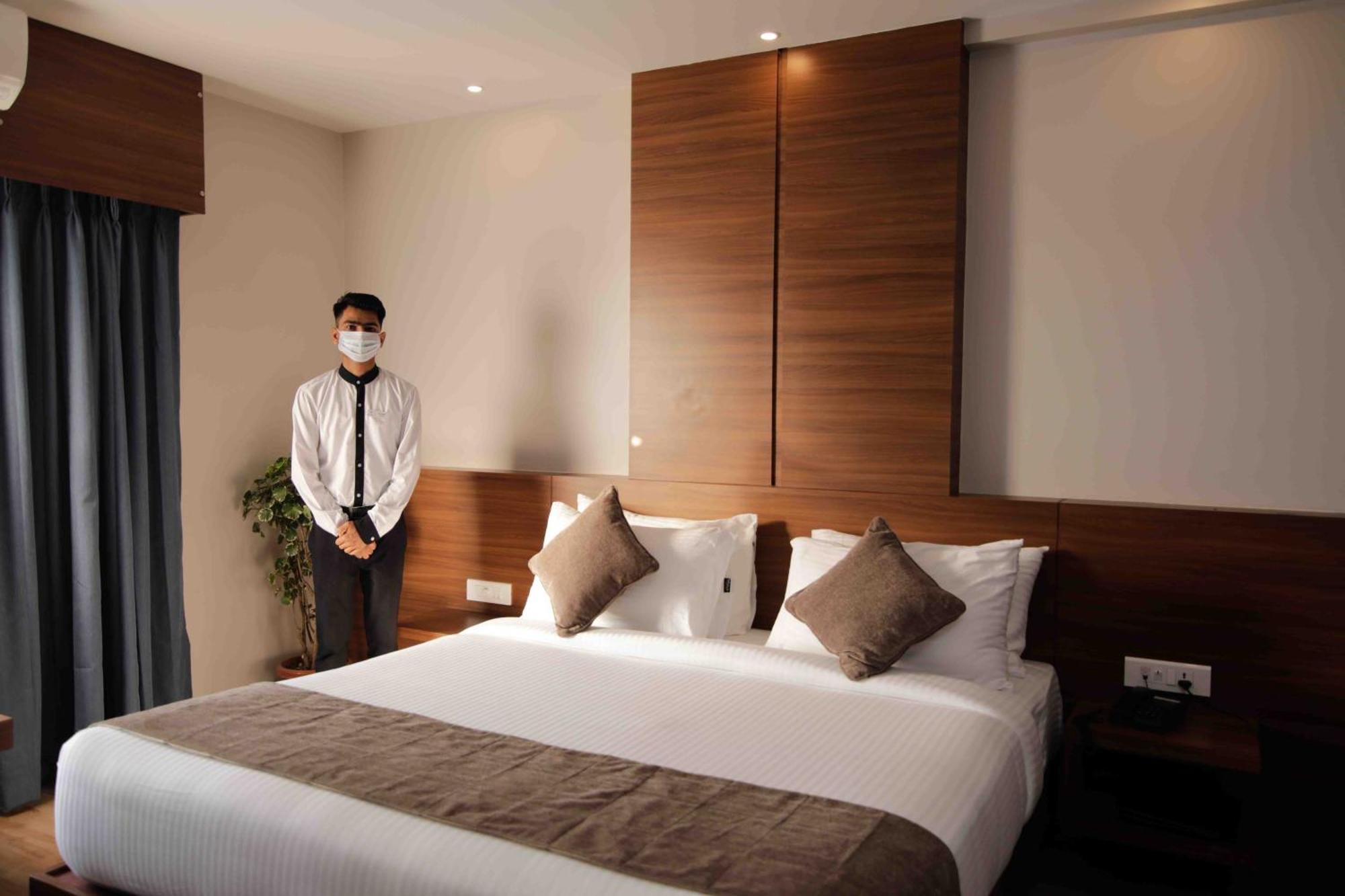 Hotel Tree Fern Dibrugarh Extérieur photo