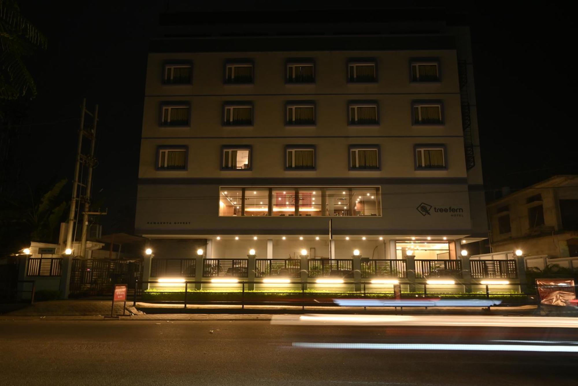 Hotel Tree Fern Dibrugarh Extérieur photo